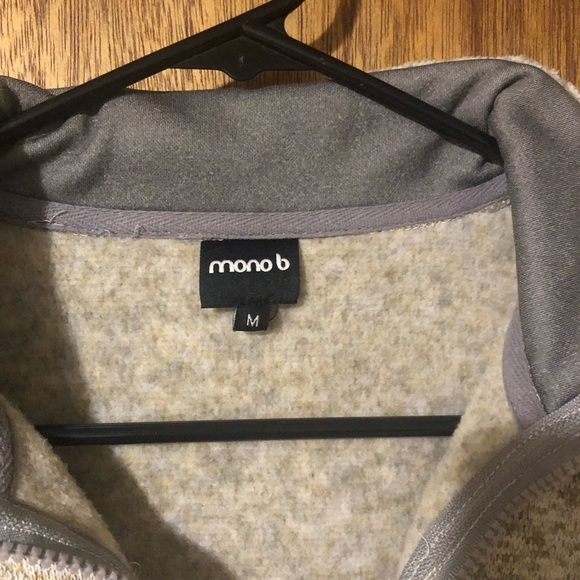 EUC Mono B women’s medium 1/4 zip sweatshirt - Picture 3 of 3